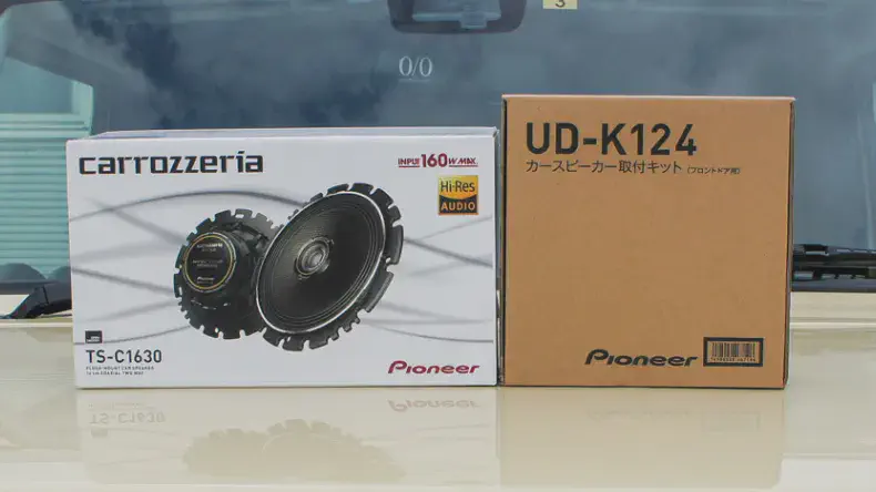 更换 Jimny 原厂扬声器：使用 Carrozzeria 扬声器改善听感