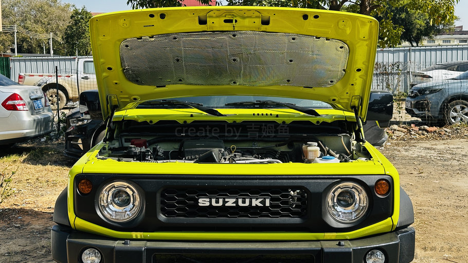 Suzuki Jimny JB74 engine bay
