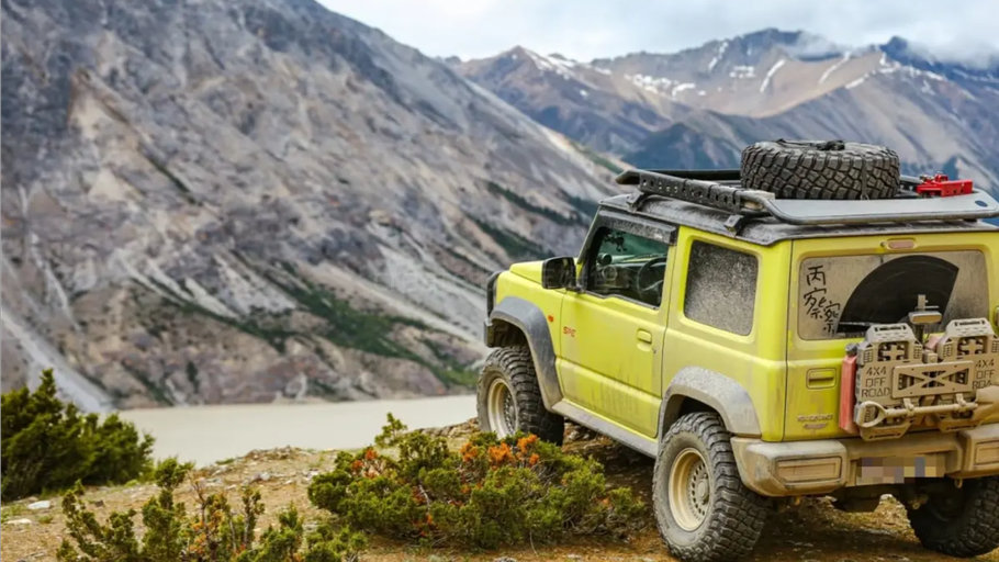 Suzuki Jimny JB74 engine bay
