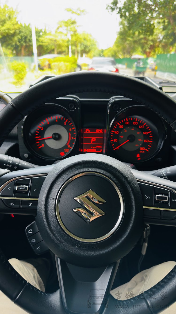 吉姆尼仪表盘亮度调节教程