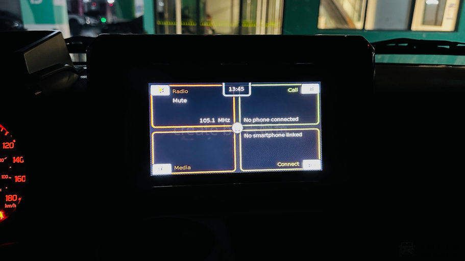 吉姆尼无线车机CarPlay模块