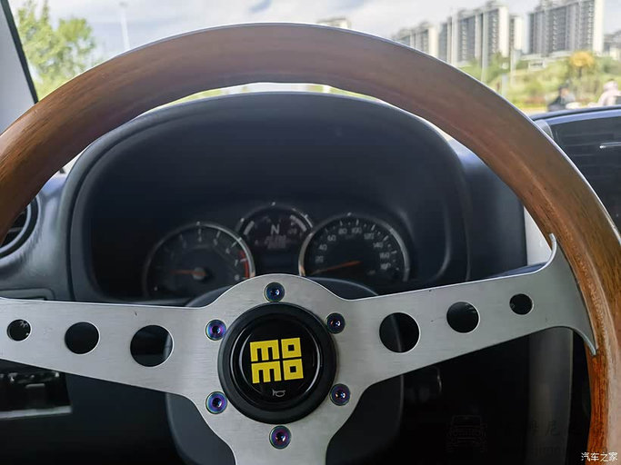 吉姆尼方向盘拆卸与改装24