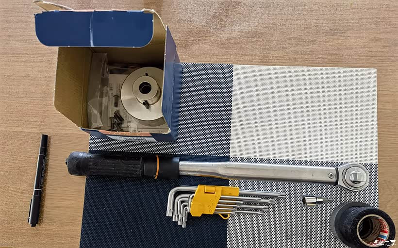 吉姆尼方向盘拆卸与改装17