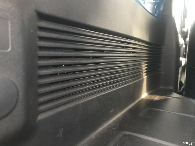 新吉姆尼升级 6.5 寸喇叭