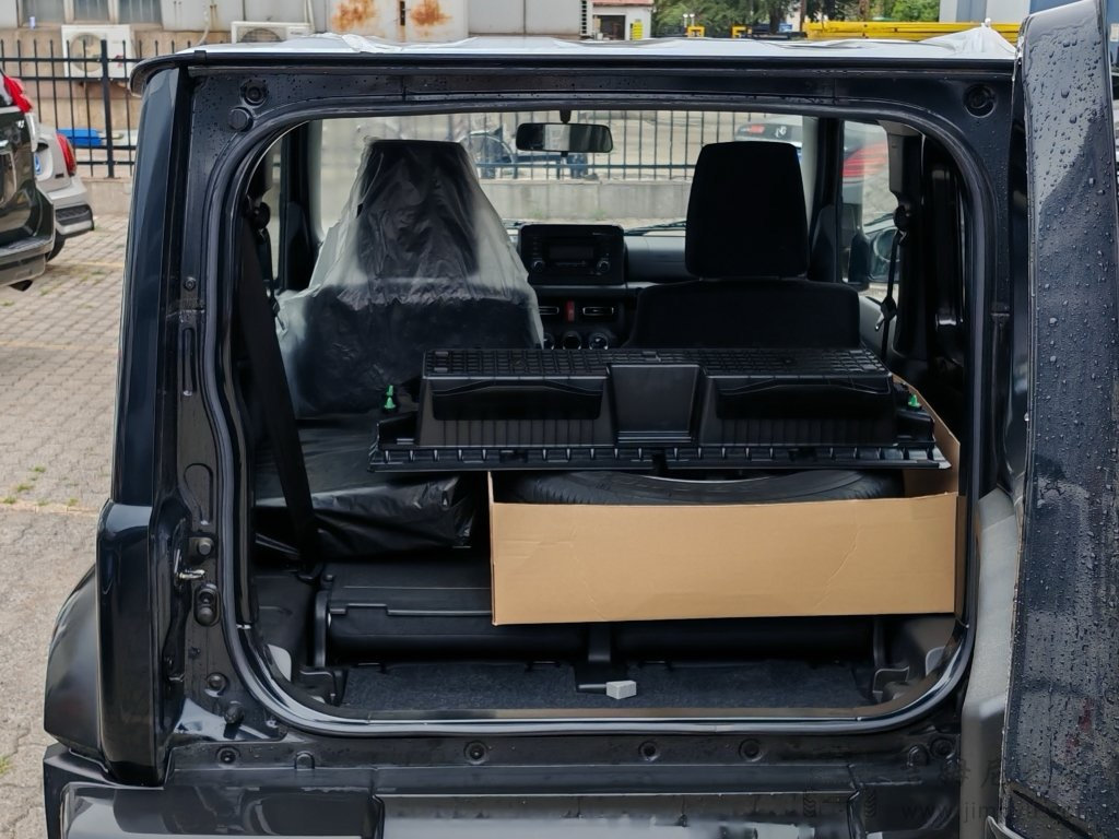 Jimny 黑色